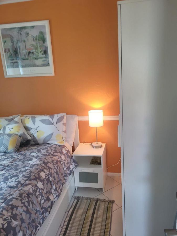 ~ Cozy In-Law Apartment Close To Siesta Key ~ Sarasota Esterno foto